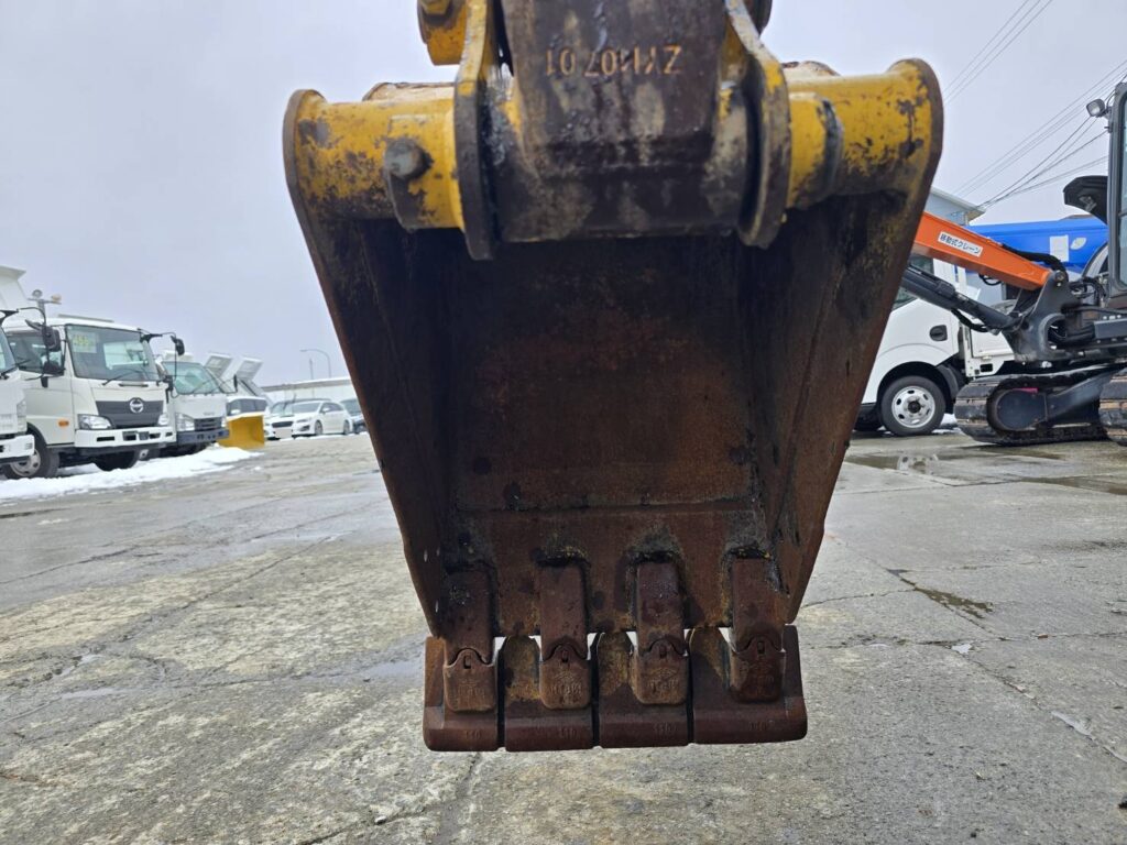 平成30年　コマツ　PC30UU-6N0　0.09立米　クレーン仕様・オフセットブーム・エアコン付・使用時間2127時間