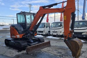 サムネイル: 令和1年　日立　ZX40U-5B　0.14立米　クレーン仕様・エアコン付・後方小旋回・使用時間2762時間