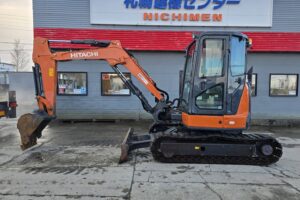 サムネイル: 令和1年　日立　ZX40U-5B　0.14立米　クレーン仕様・エアコン付・後方小旋回・使用時間2762時間