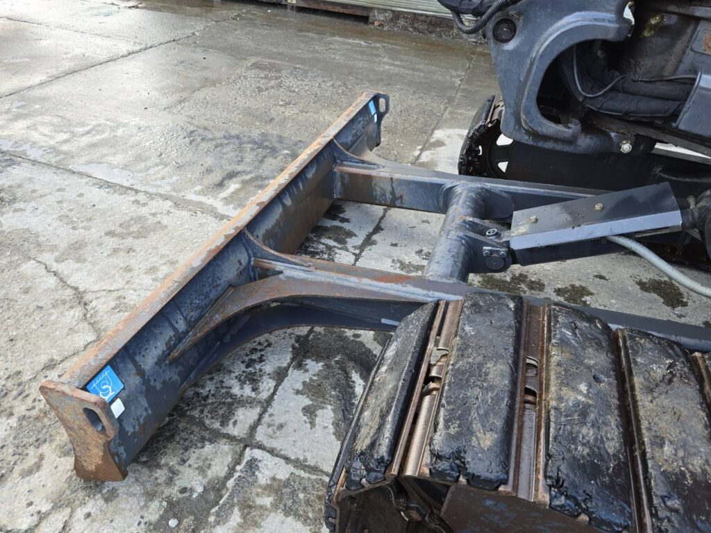 令和1年　日立　ZX40U-5B　0.14立米　クレーン仕様・エアコン付・後方小旋回・使用時間2762時間