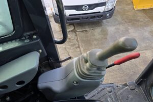 サムネイル: 令和1年　日立　ZX40U-5B　0.14立米　クレーン仕様・エアコン付・後方小旋回・使用時間2762時間