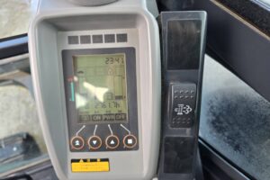 サムネイル: 令和1年　日立　ZX40U-5B　0.14立米　クレーン仕様・エアコン付・後方小旋回・使用時間2762時間