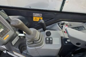 サムネイル: 令和1年　日立　ZX40U-5B　0.14立米　クレーン仕様・エアコン付・後方小旋回・使用時間2762時間