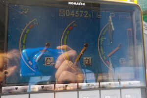 サムネイル: 平成26年　コマツ　バックホー　PC78US-8　★0.28立米★配管付き★クレーン仕様★