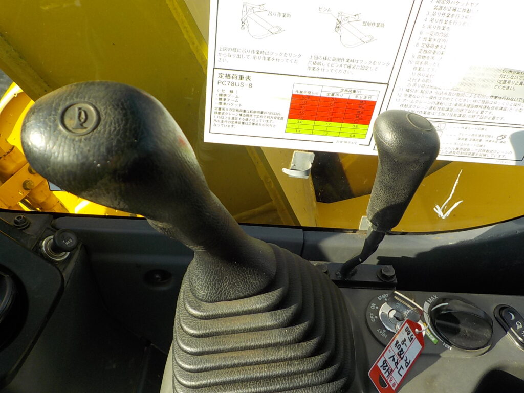 平成26年　コマツ　バックホー　PC78US-8　★0.28立米★配管付き★クレーン仕様★