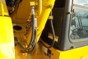 サムネイル: 平成26年　コマツ　バックホー　PC78US-8　★0.28立米★配管付き★クレーン仕様★