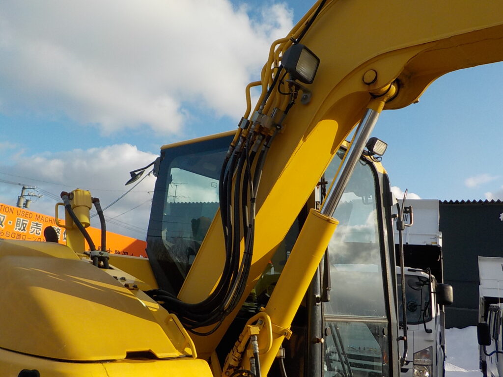 平成26年　コマツ　バックホー　PC78US-8　★0.28立米★配管付き★クレーン仕様★
