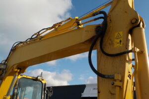 サムネイル: 平成26年　コマツ　バックホー　PC78US-8　★0.28立米★配管付き★クレーン仕様★