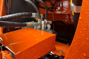 サムネイル: 【★北見店★】令和7年　ZW80S-5B　2025年モデル　0.9立米　ｽﾉｰｽﾊﾟｲｸ・ﾗｲﾄﾞ ｺﾝﾄﾛｰﾙ・ﾀﾞﾌﾞﾙﾋｰﾀｰ仕様（車検令和9年11月）