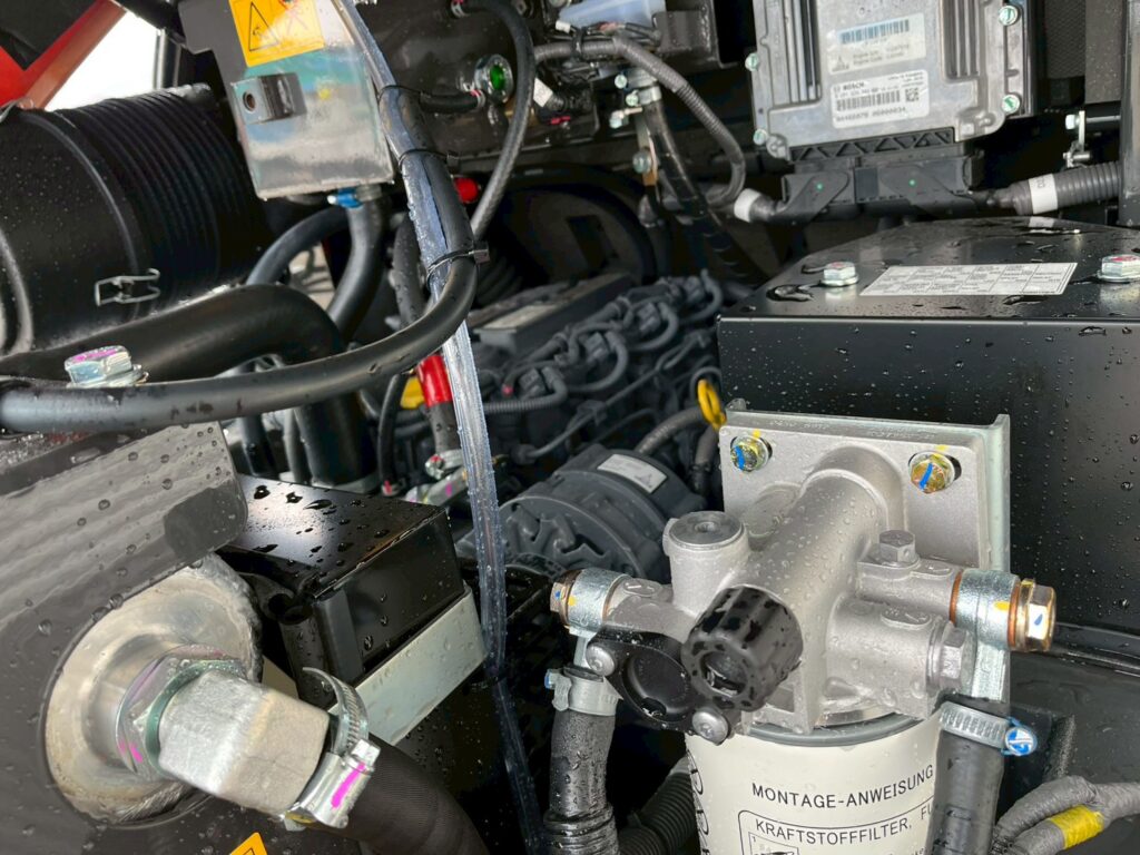 【★北見店★】令和7年　ZW80S-5B　2025年モデル　0.9立米　ｽﾉｰｽﾊﾟｲｸ・ﾗｲﾄﾞ ｺﾝﾄﾛｰﾙ・ﾀﾞﾌﾞﾙﾋｰﾀｰ仕様（車検令和9年11月）