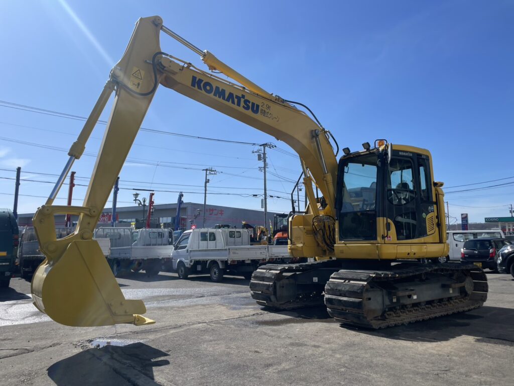 令和1年式　コマツPC138US　クレーン仕様　後方超小旋回　エアコン　使用時間3415時間