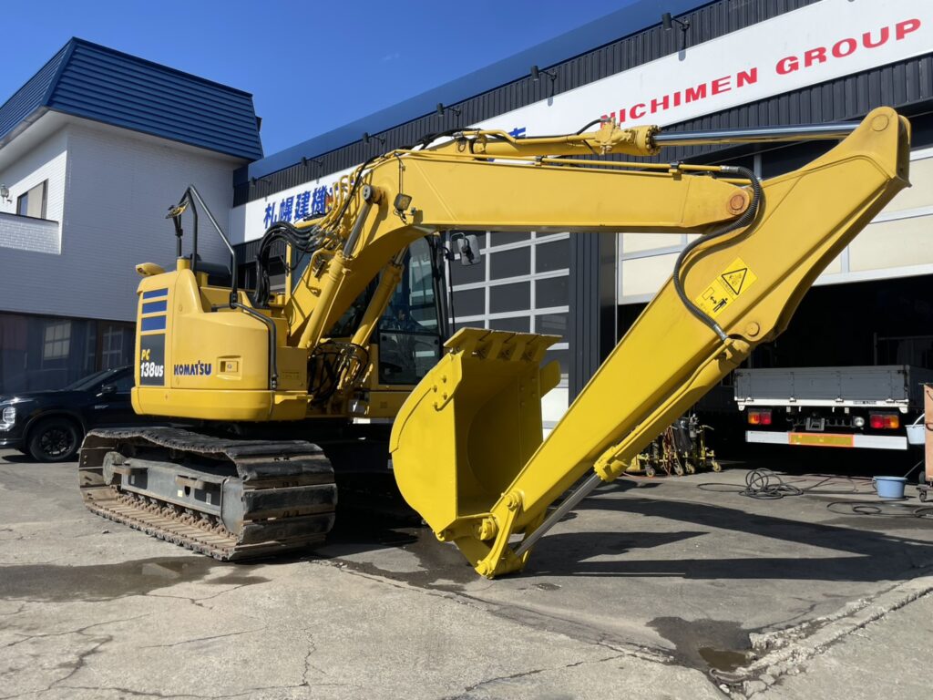 令和1年式　コマツPC138US　クレーン仕様　後方超小旋回　エアコン　使用時間3415時間
