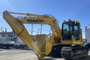 サムネイル: 令和1年式　コマツPC138US　クレーン仕様　後方超小旋回　エアコン　使用時間3415時間