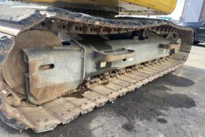 サムネイル: 令和1年式　コマツPC138US　クレーン仕様　後方超小旋回　エアコン　使用時間3415時間