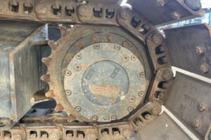 サムネイル: 令和1年式　コマツPC138US　クレーン仕様　後方超小旋回　エアコン　使用時間3415時間