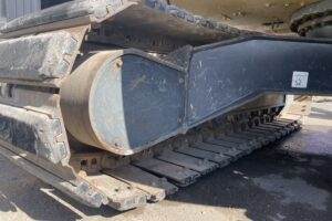 サムネイル: 令和1年式　コマツPC138US　クレーン仕様　後方超小旋回　エアコン　使用時間3415時間