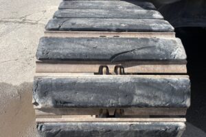 サムネイル: 令和1年式　コマツPC138US　クレーン仕様　後方超小旋回　エアコン　使用時間3415時間