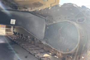 サムネイル: 令和1年式　コマツPC138US　クレーン仕様　後方超小旋回　エアコン　使用時間3415時間