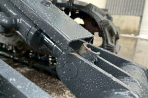 サムネイル: 【北見店】IHI　ミニバックホー　8VX