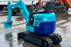 サムネイル: 【北見店】IHI　ミニバックホー　8VX