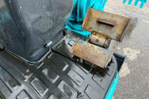 サムネイル: 【北見店】IHI　ミニバックホー　8VX