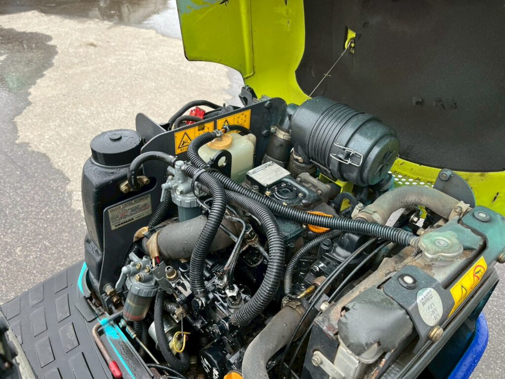 【北見店】IHI　ミニバックホー　8VX