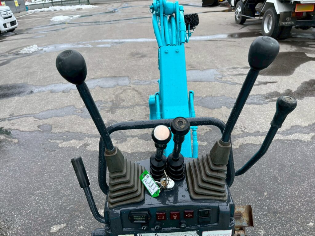 【北見店】IHI　ミニバックホー　8VX