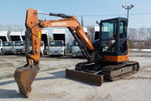 【江別店】令和１年式　日立　バックホー　ZX40U-5B　★0.14立米★配管付★クレーン仕様★エアコン付★