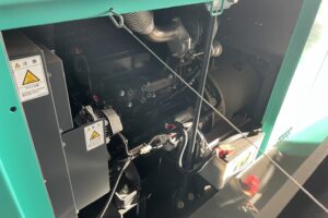 サムネイル: ヤンマー　AG45SH　超低騒音型ディーゼル発電機