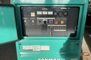 サムネイル: ヤンマー　AG45SH　超低騒音型ディーゼル発電機