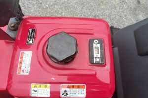 サムネイル: 平成14年　ホンダ　ハイブリッド除雪機　HS980i