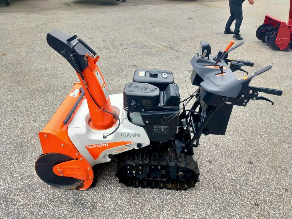 クボタ　ロータリー除雪機　SLA-1070　10馬力