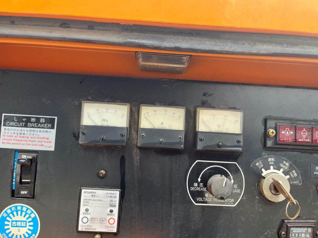 デンヨー　発電機　DCA-13SPK
