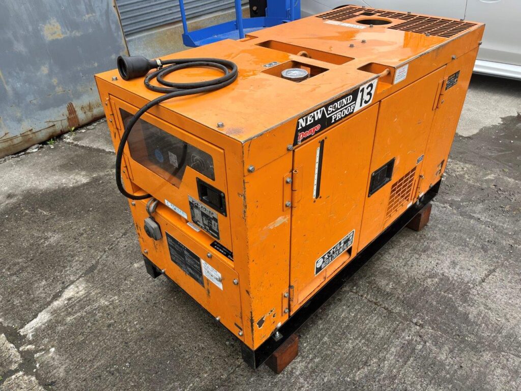 デンヨー　発電機　DCA-13SPK