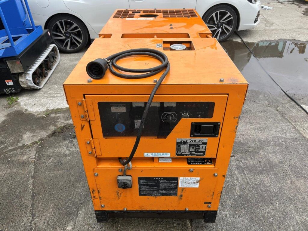 デンヨー　発電機　DCA-13SPK