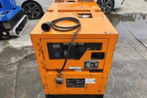 サムネイル: デンヨー　発電機　DCA-13SPK