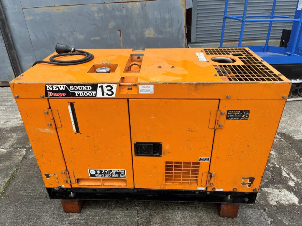 デンヨー　発電機　DCA-13SPK