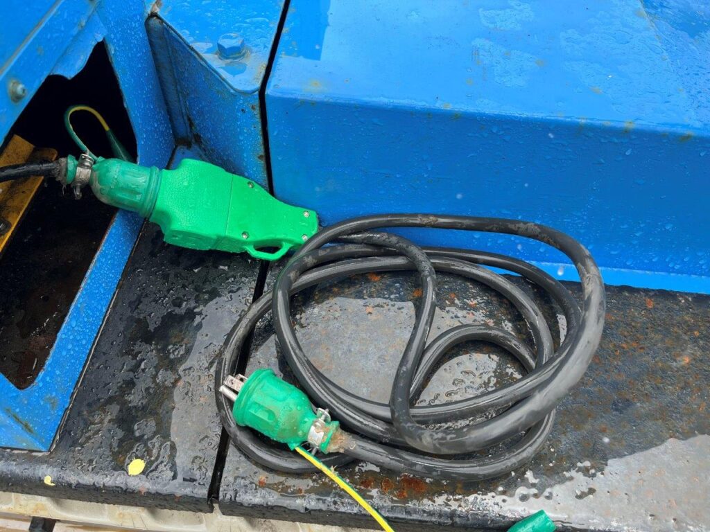 平成19年　エスマック　6ｍ高所作業機　KC60　スライド仕様・使用時間302時間