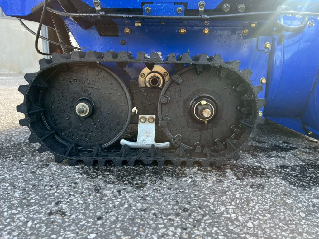 ヤマハ除雪機　YS1070　10馬力