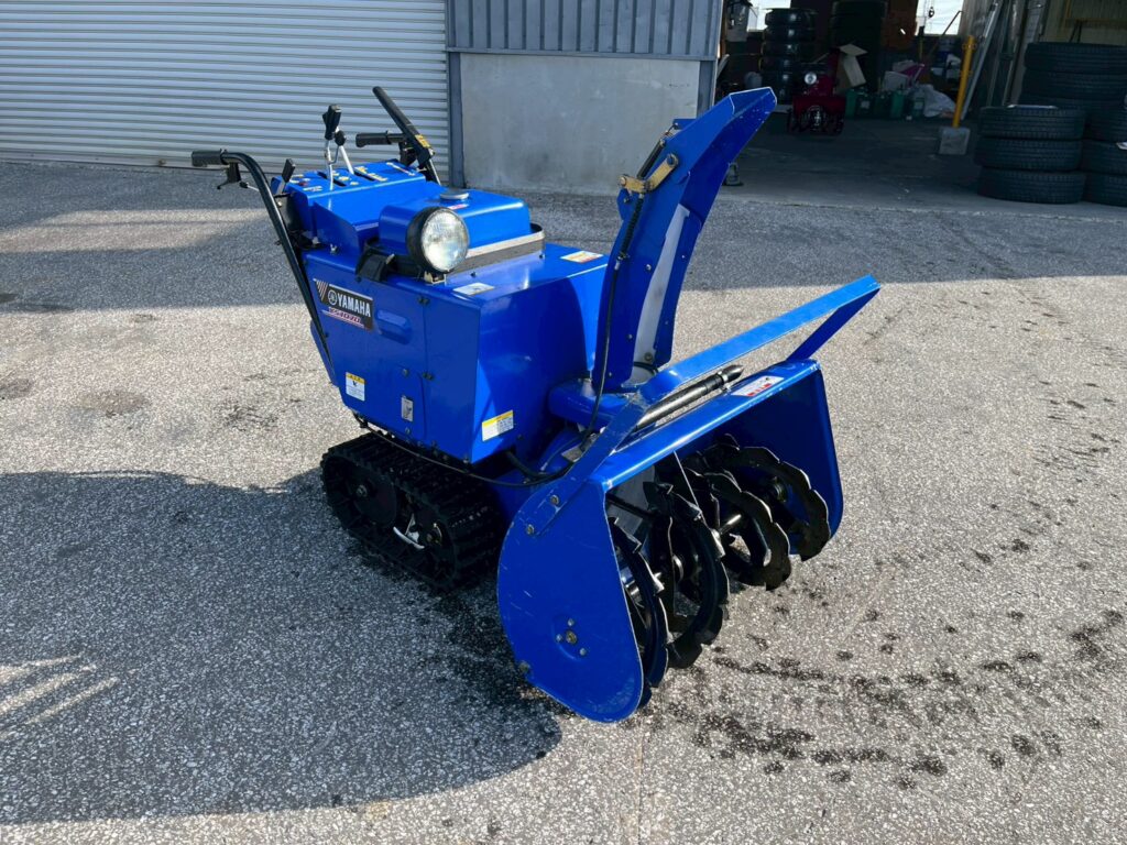 ヤマハ除雪機　YS1070　10馬力