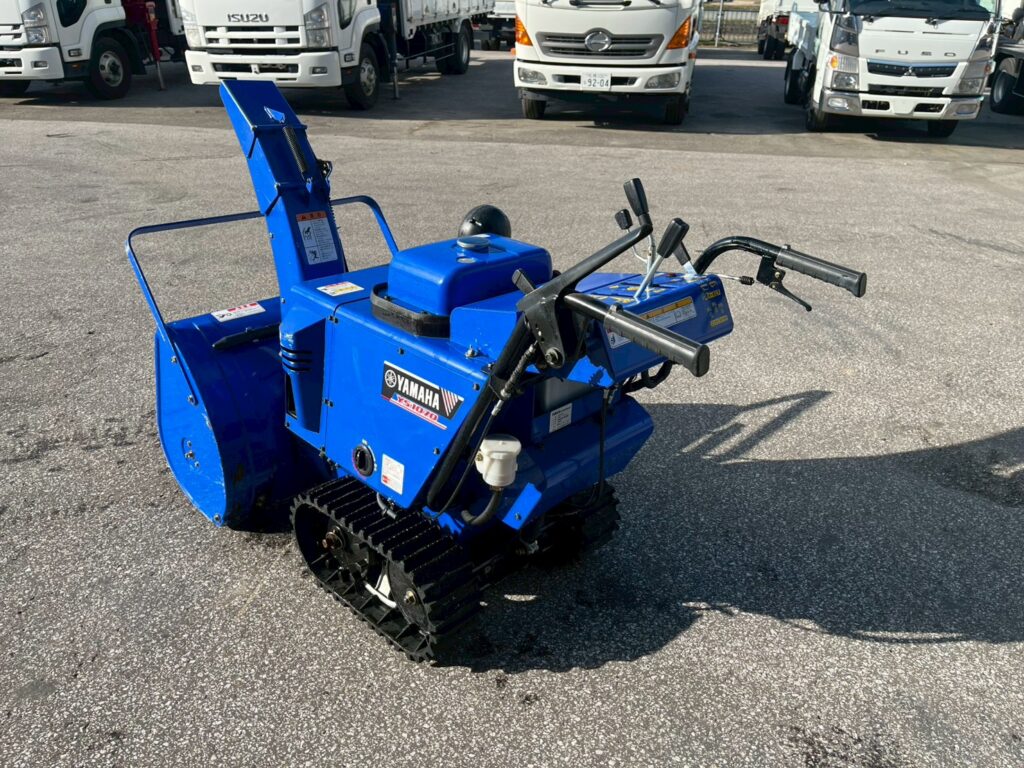 ヤマハ除雪機　YS1070　10馬力