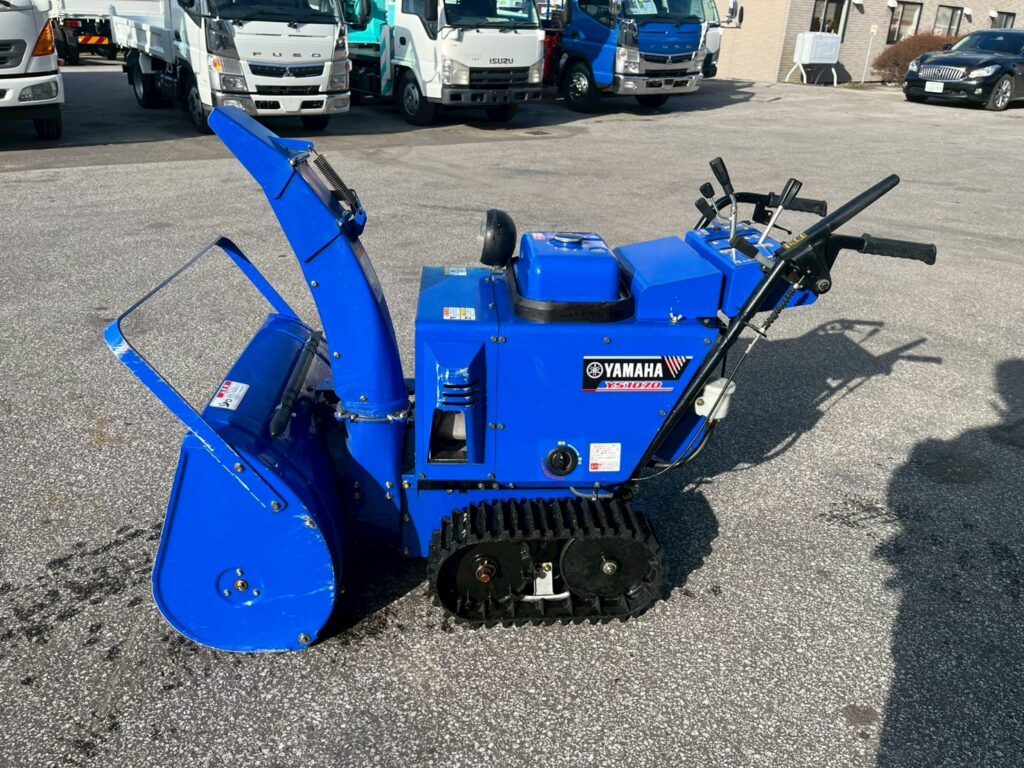 ヤマハ除雪機　YS1070　10馬力