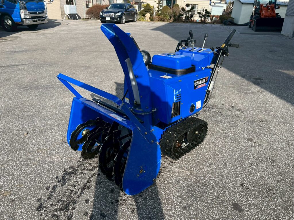 ヤマハ除雪機　YS1070　10馬力