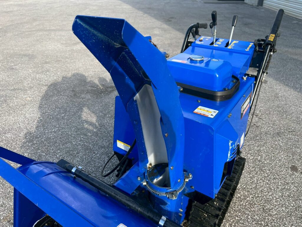 ヤマハ除雪機　YS1070　10馬力