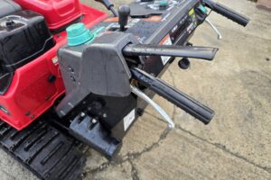 サムネイル: ホンダ　ハイブリッド除雪機　スノーラｉ　ＨＳ１５９０ｉ ★15馬力・ガソリン★