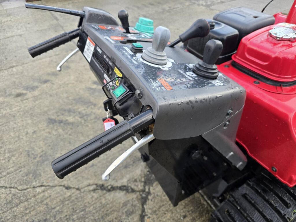 ホンダ　ハイブリッド除雪機　スノーラｉ　ＨＳ１５９０ｉ ★15馬力・ガソリン★