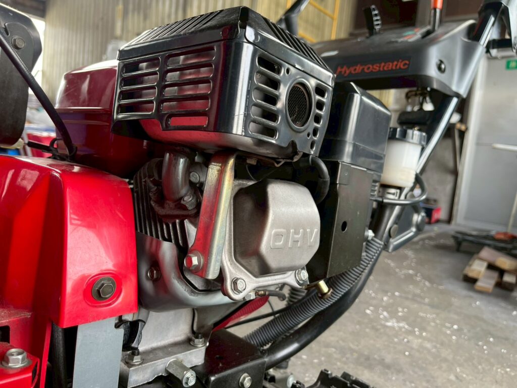 ホンダ　除雪機　HS760　7馬力