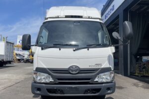 サムネイル: 平成29年　トヨエース２トン冷蔵冷凍車４WD　全塗装済み　車検1年付
