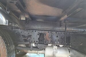 サムネイル: 平成20年　エルフ ４tパネル　★ワイドロング★サイドドア★バックモニター付★車検1年付★