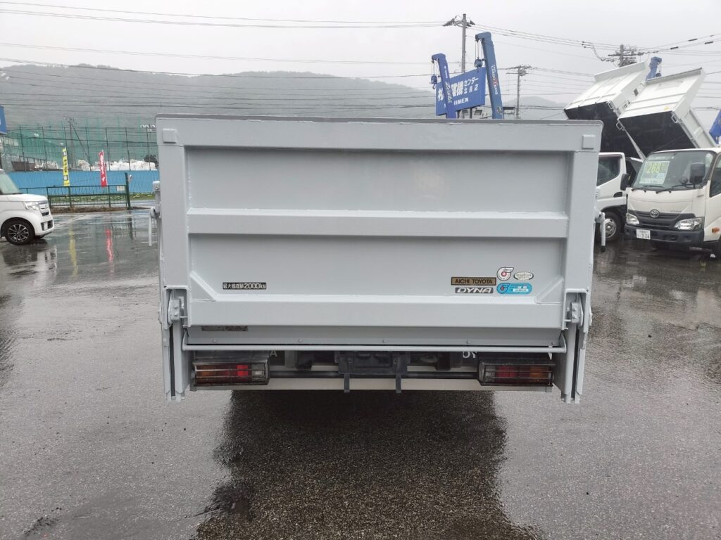 平成17年　ダイナ2トン平　★荷台塗装済　★パワーゲート付　★軽々ゲート付　★最大積載2000㎏　